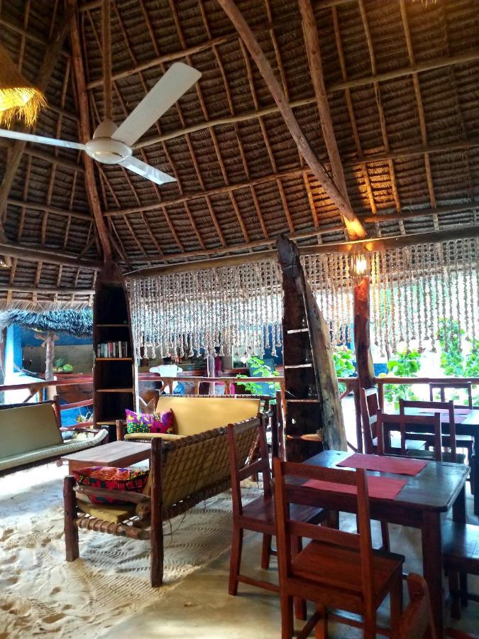 Mpole Bungalows Michamvi Kae Ngoại thất bức ảnh